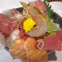 【Filling fresh seafood rice bowl 