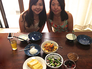 Enjoy a market tour and Japanese home cooking in Osaka!
