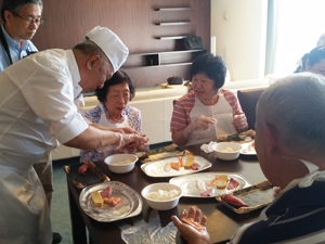 Make sushi with a professional chef in Tsukishima, Tokyo